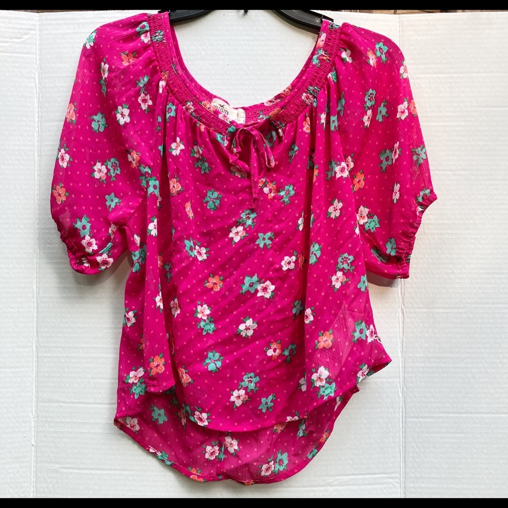 Hollister Pink HiLow Floral Short Sleeve Blouse